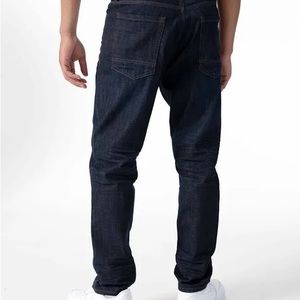 Sean John Men's Resin Raw Athlete Relaxed Tapered Stretch Jeans